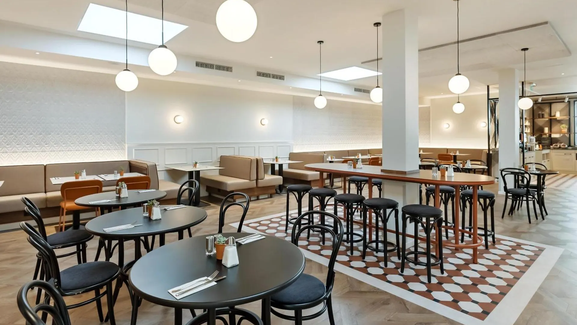 Austria Trend Hotel Anatol Wien 4*,