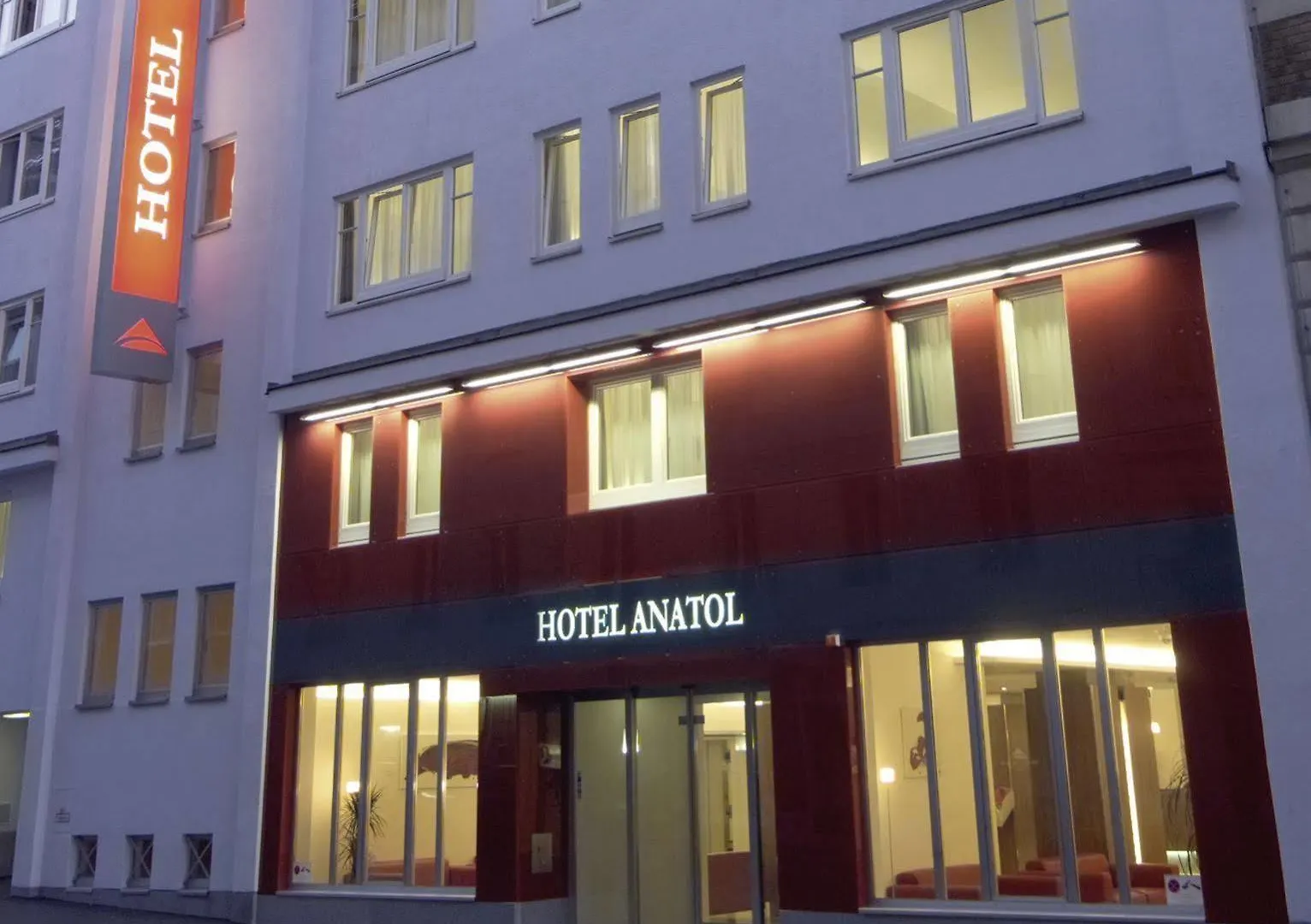 Austria Trend Hotel Anatol Wien 4*,