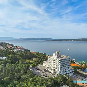 **** Szálloda Omorika Horvátország