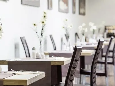 Austria Trend Hotel Anatol Wien 4*, Viena